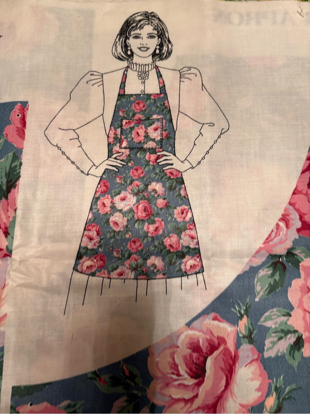 Cut-and -Sew VIP Rose Fever Apron-Cranston Print Works